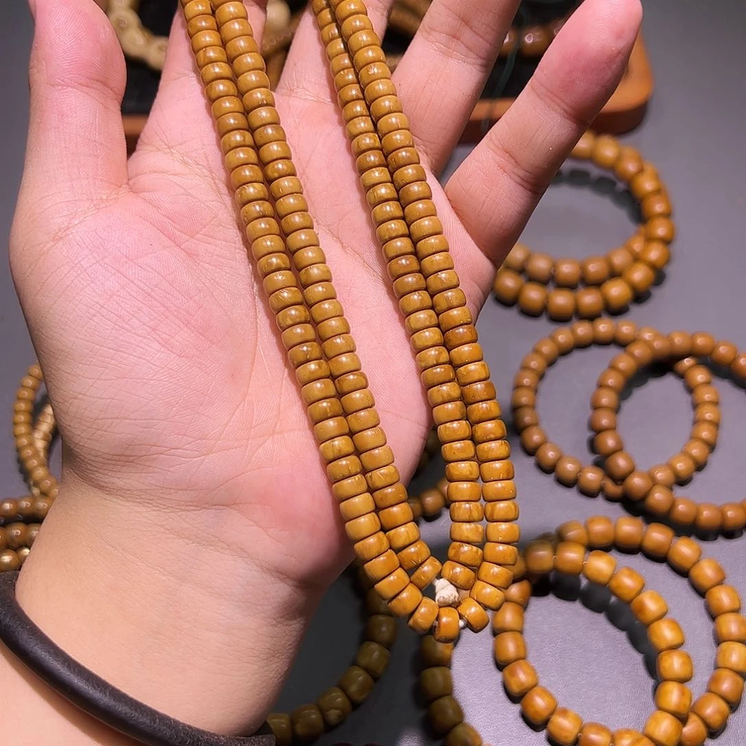 R***a柏香籽/百香籽吊坠