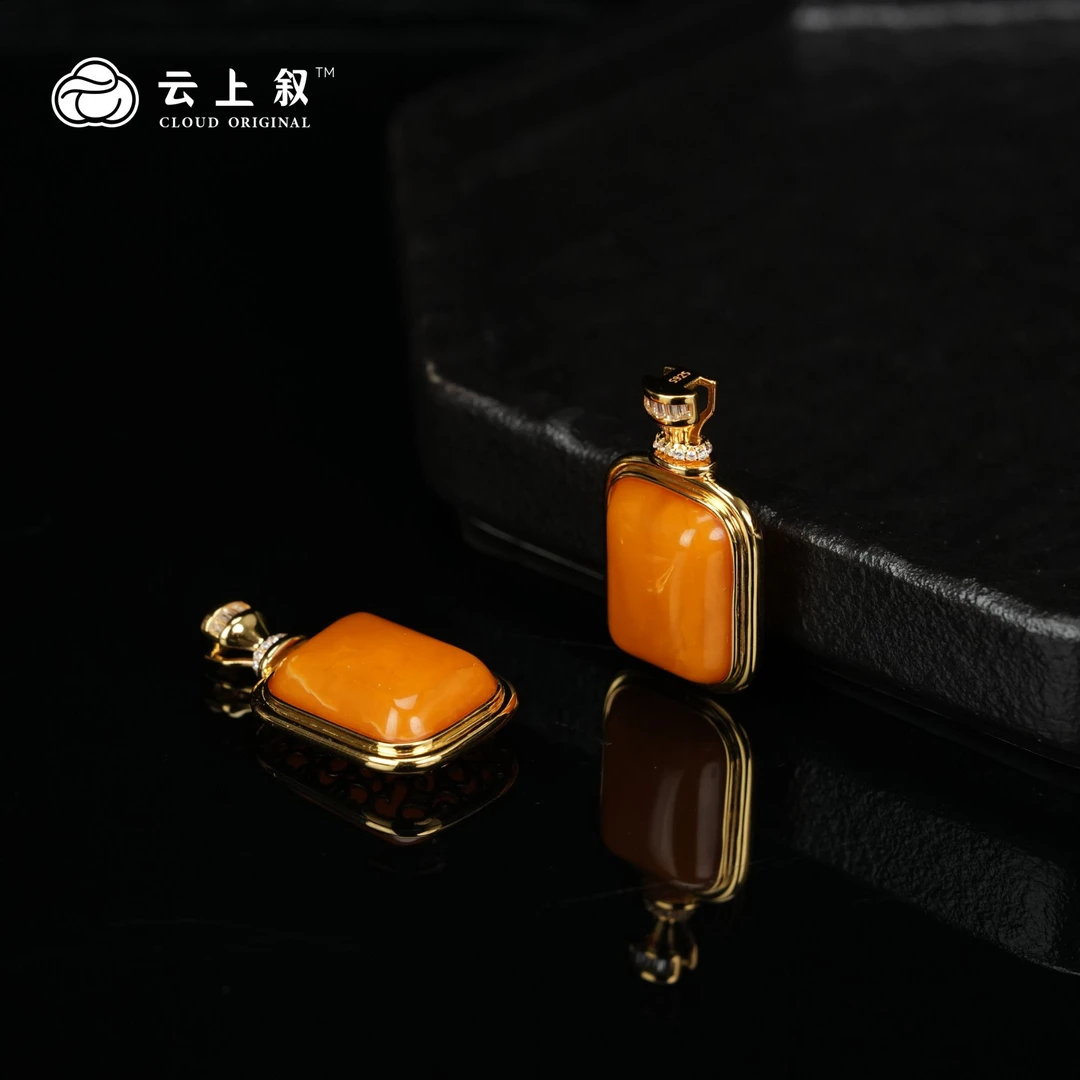 【云上叙】30 QJD027V87142 S925银镶嵌蜜蜡吊坠-多样性发一件