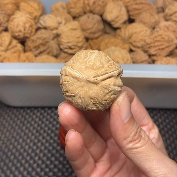 ****人吊坠文玩核桃文玩核桃异形单只