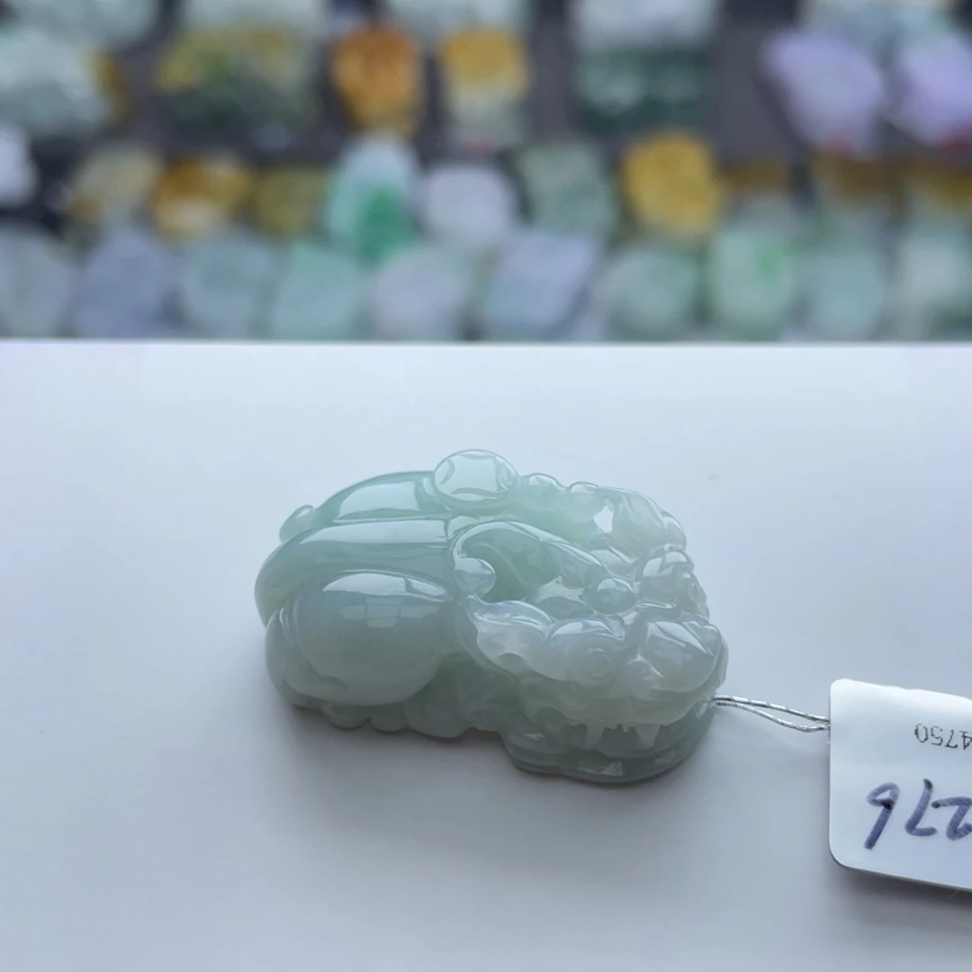 翡翠颈饰未镶嵌貔貅