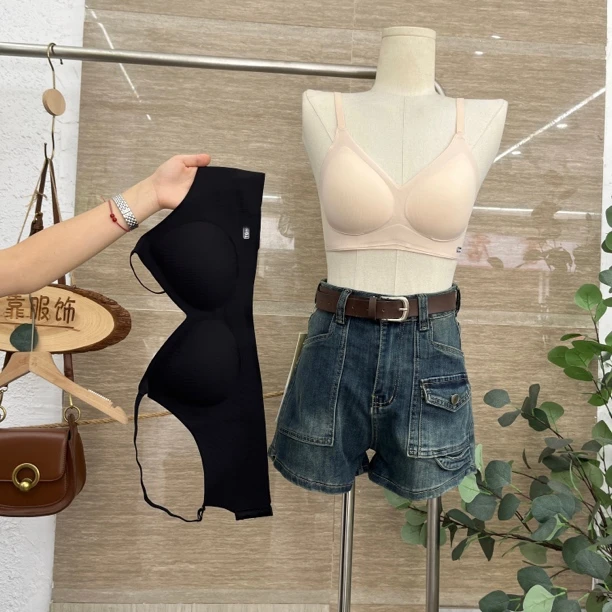 全固定无钢圈小胸聚拢收副乳防下垂女士文胸罩全罩杯无痕内衣