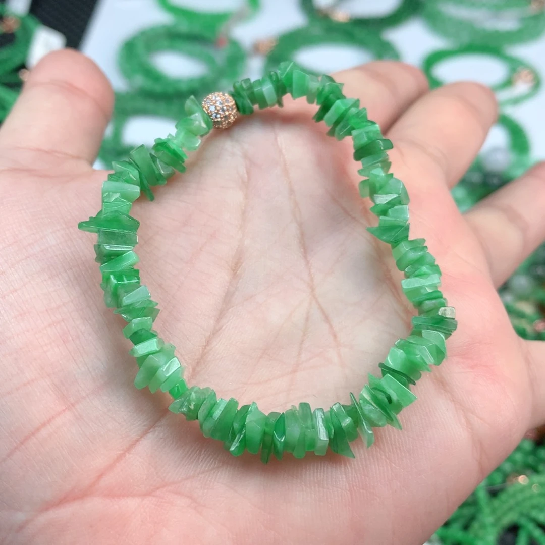 翡翠手链未镶嵌翡翠