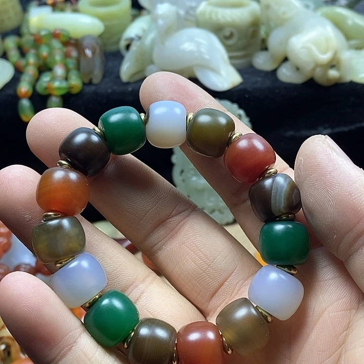 玛瑙/玉髓手串未镶嵌