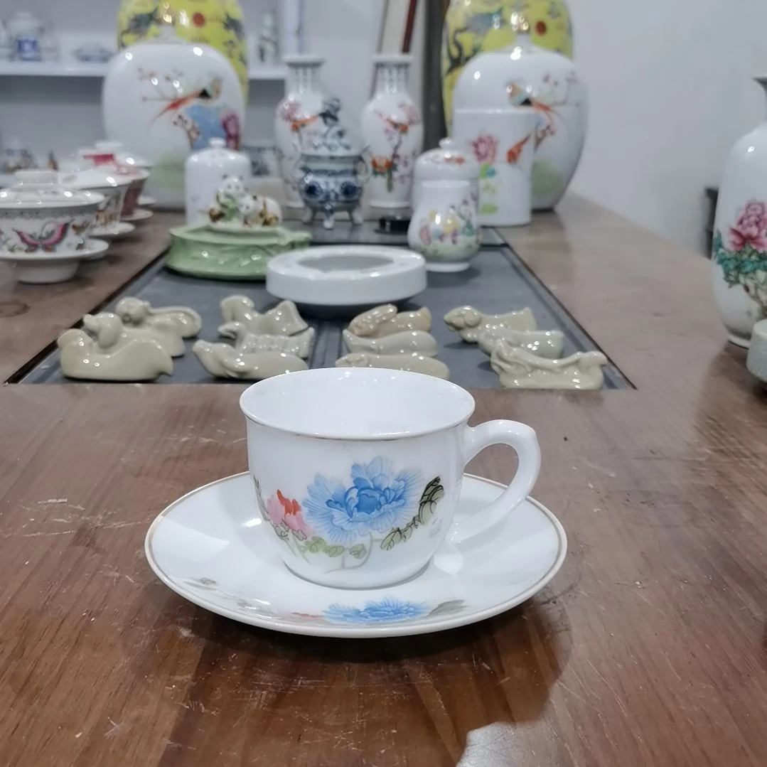 景德镇陶瓷工艺品爱*影