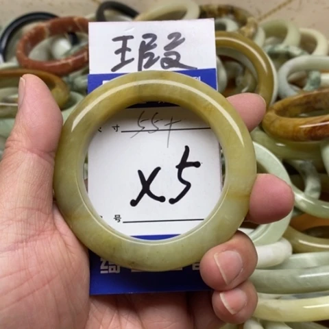 未镶嵌蛇纹石玉手镯
