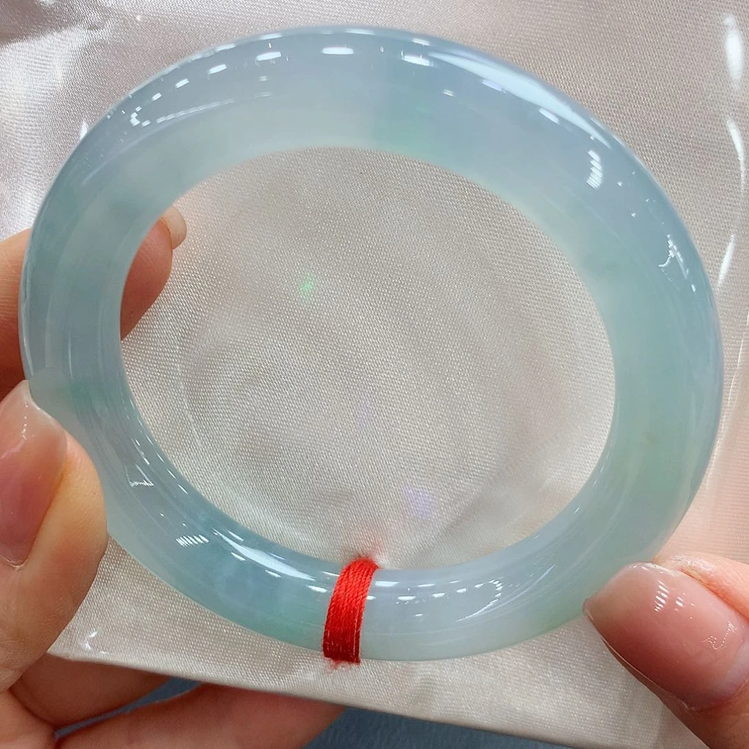 翡翠未镶嵌手镯51.8圆条两天鉴