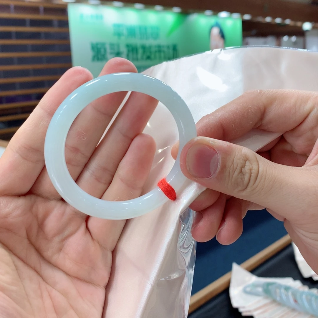 未镶嵌手镯翡翠买断