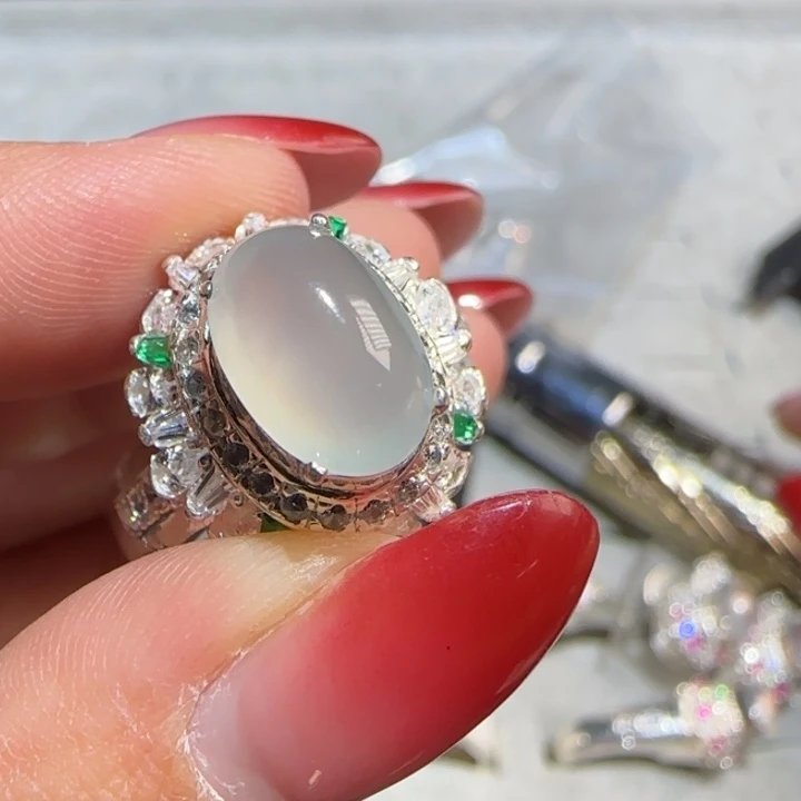 定制翡翠未镶嵌翡翠