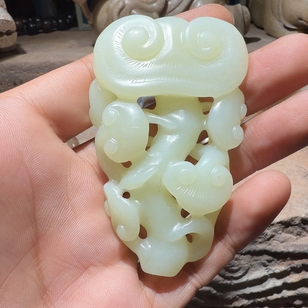 荣***堂和田玉（糖玉）未镶嵌颈饰