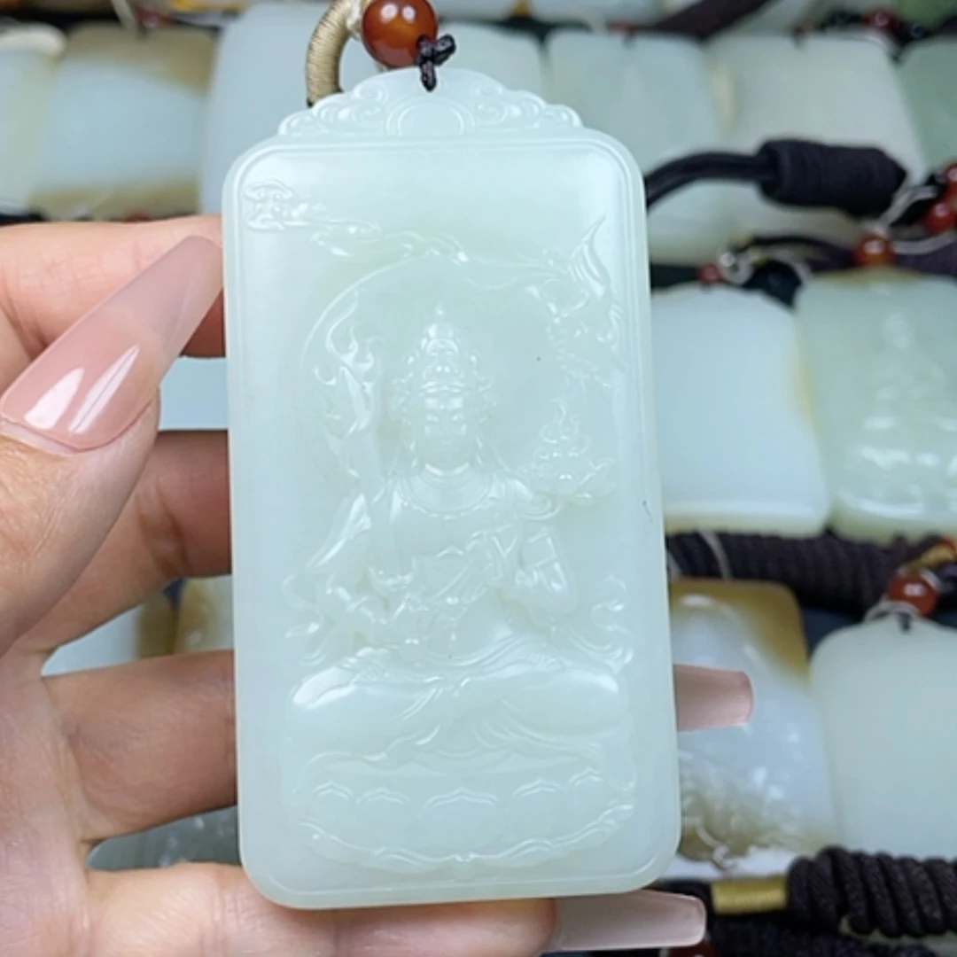 【闪购商品】颈饰未镶嵌和田玉