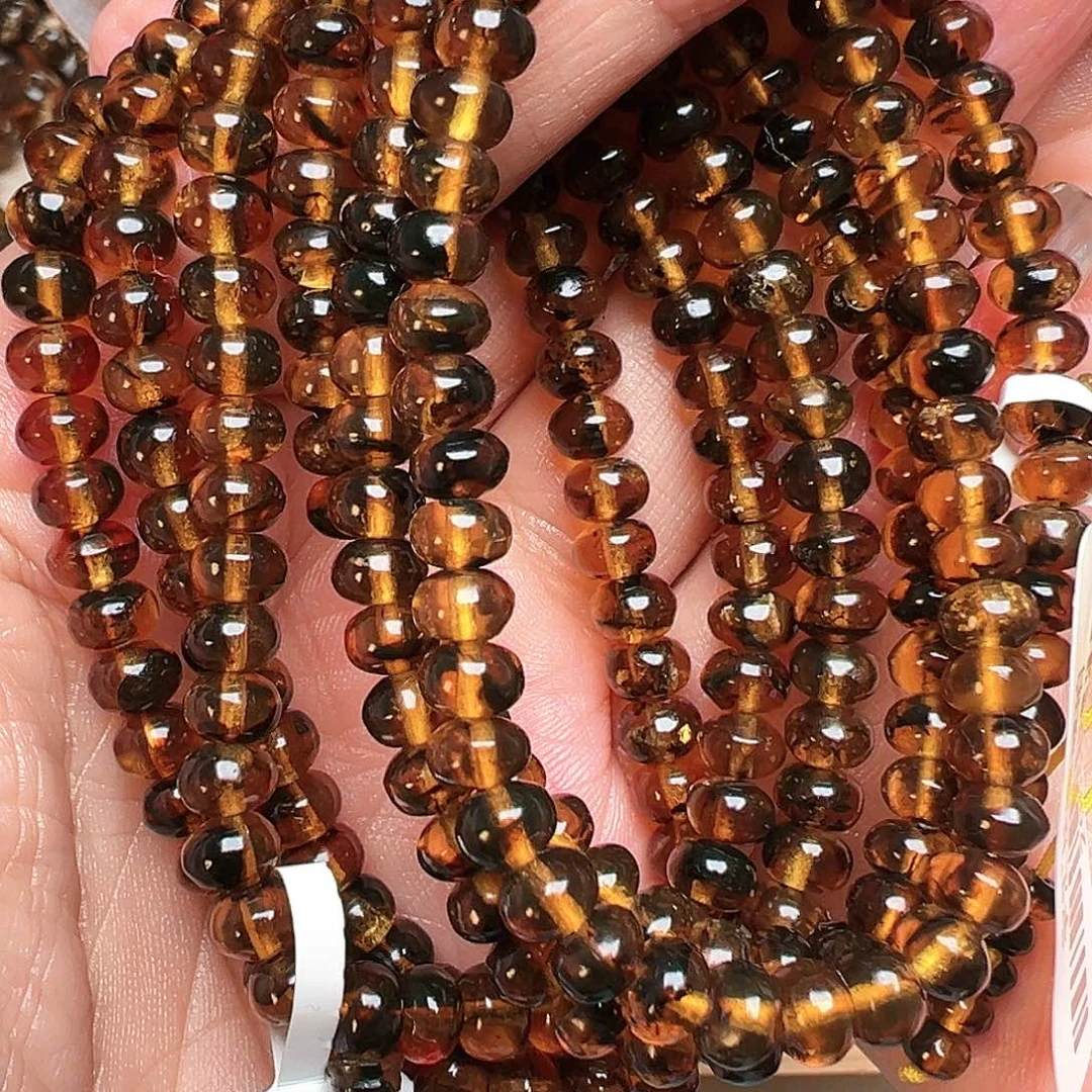 琥珀未镶嵌裸石抚顺琥珀20002五多样性发其一