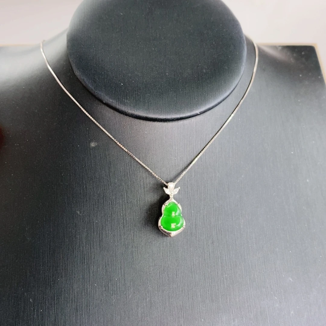 翡翠银S925镶嵌颈饰多样性