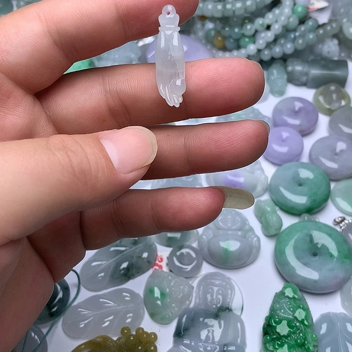颈饰未镶嵌翡翠天然翡翠