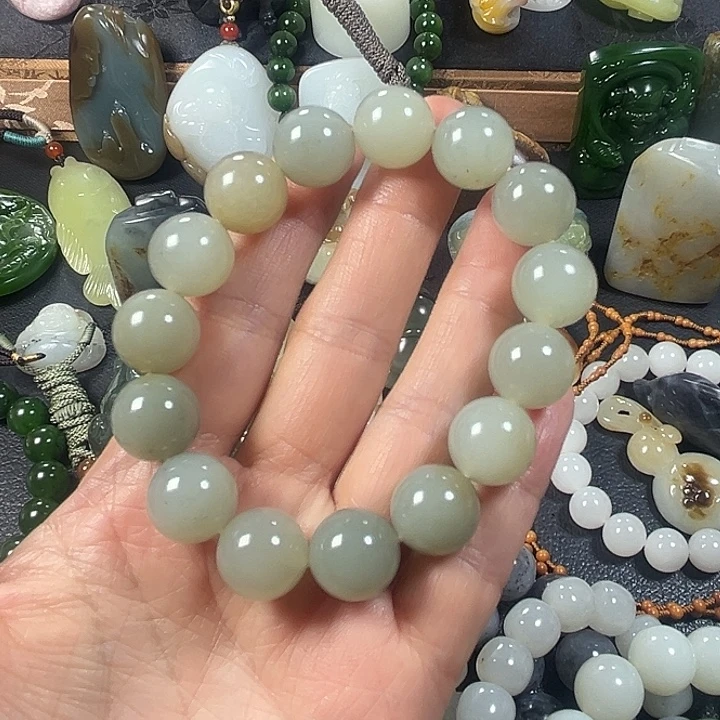 和田玉未镶嵌手串