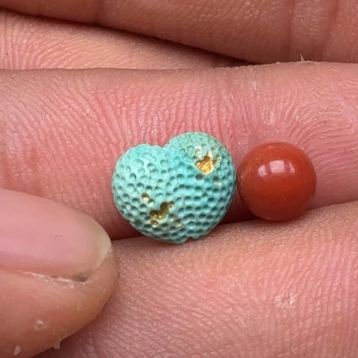 小***婷南红玛瑙未镶嵌珠宝奇石