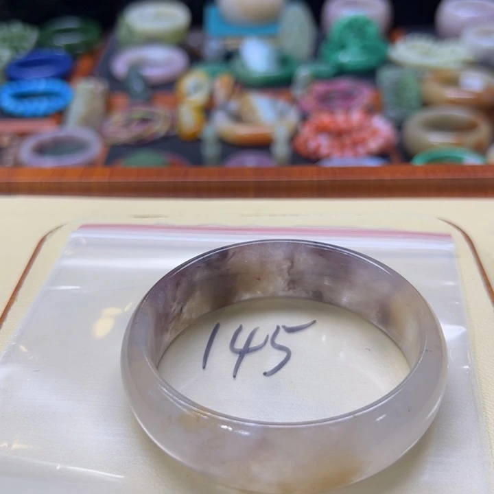 未镶嵌手镯石英质玉郑*岩145