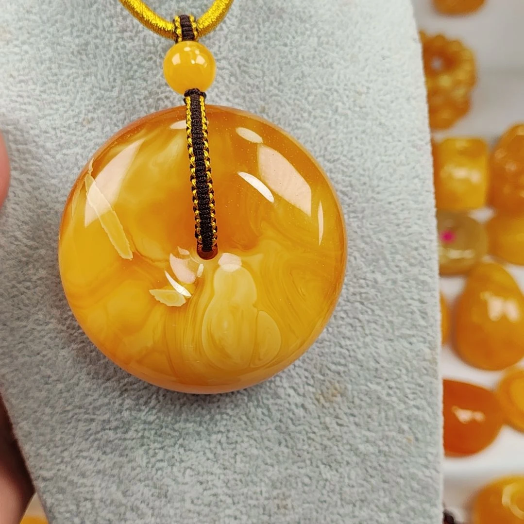蜜蜡吊坠(赠链)未镶嵌