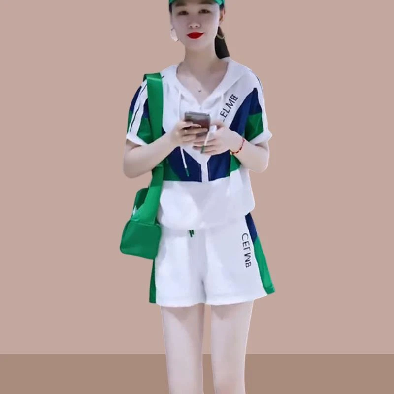 2025超火时尚套装显瘦洋气连帽短袖女夏季小个子百搭短裤两件套潮