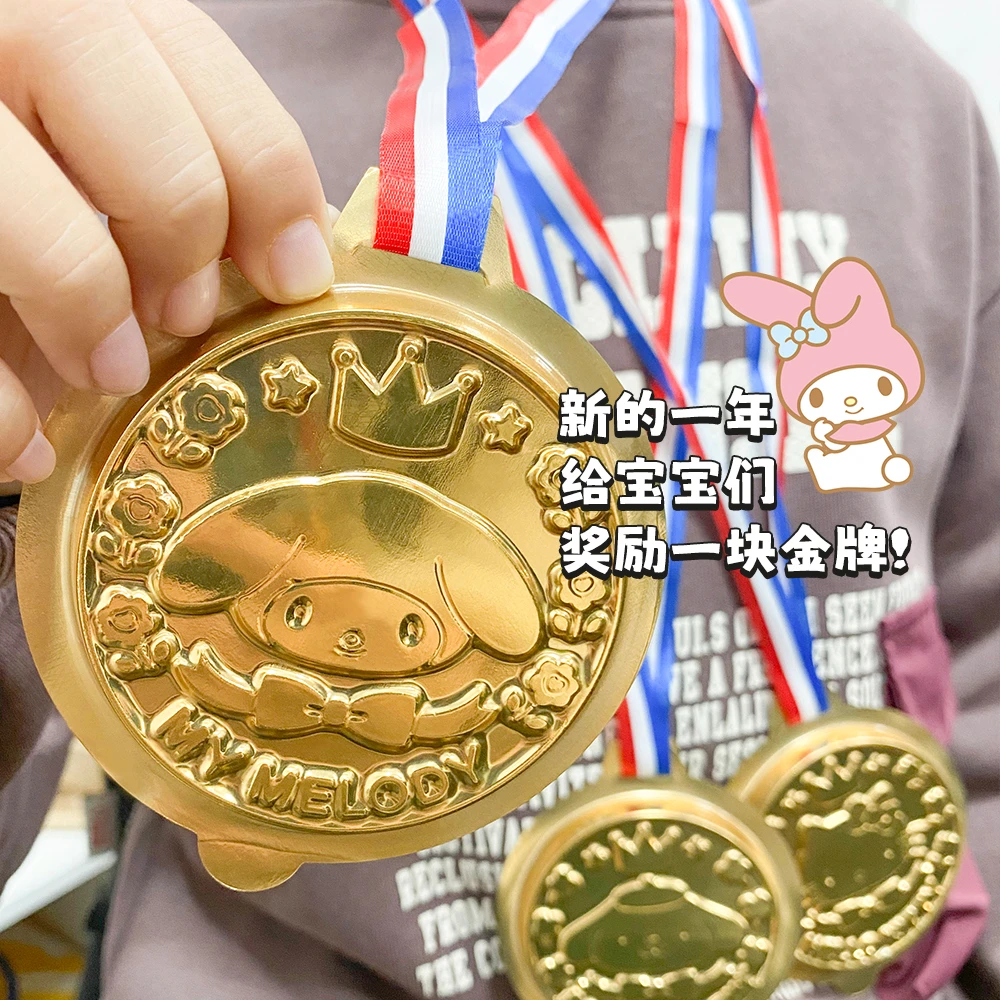 日本进口丹生堂金奖牌软糖可挂脖美乐蒂kitty图案儿童零食年货礼