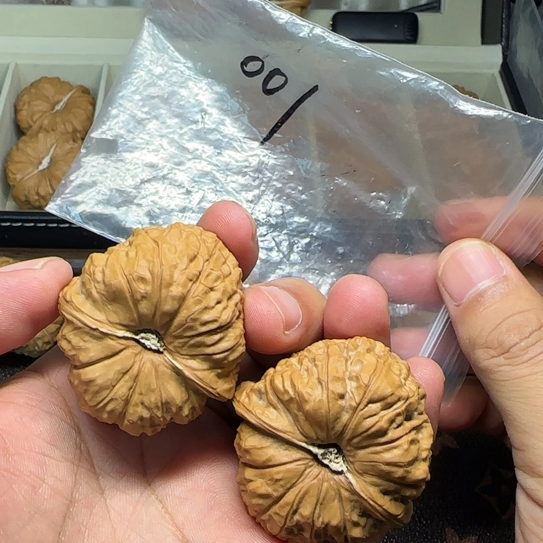 文玩核桃把件全品轻微打底