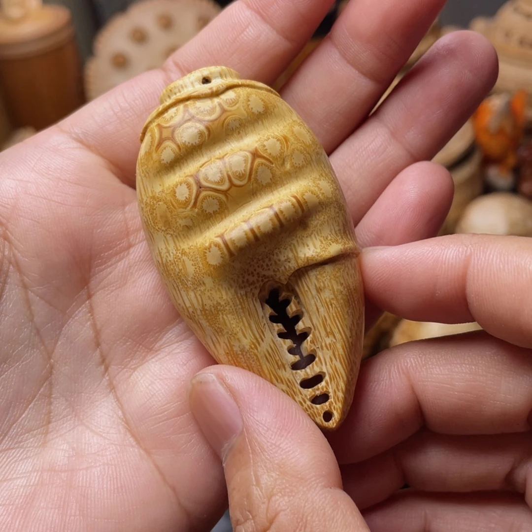 竹竹根雕蟹钳一个