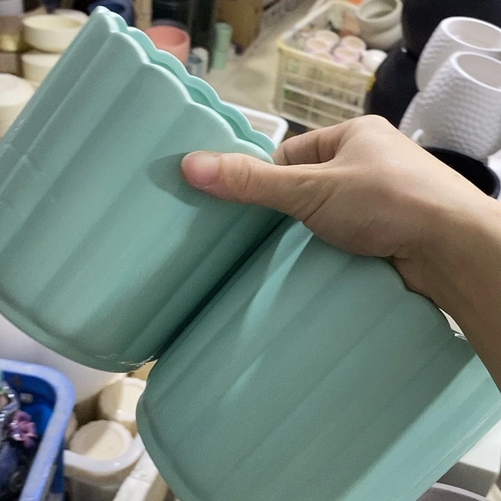 摆件陶盆有孔 瑕疵介意勿拍