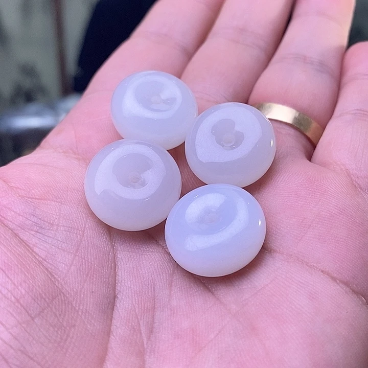 和田玉未镶嵌颈饰多样性发其1️⃣