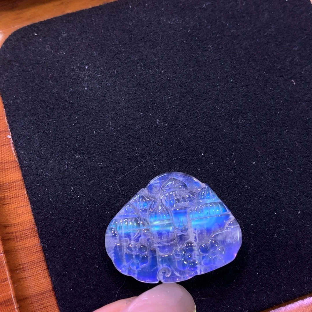 雕刻件未镶嵌月光石