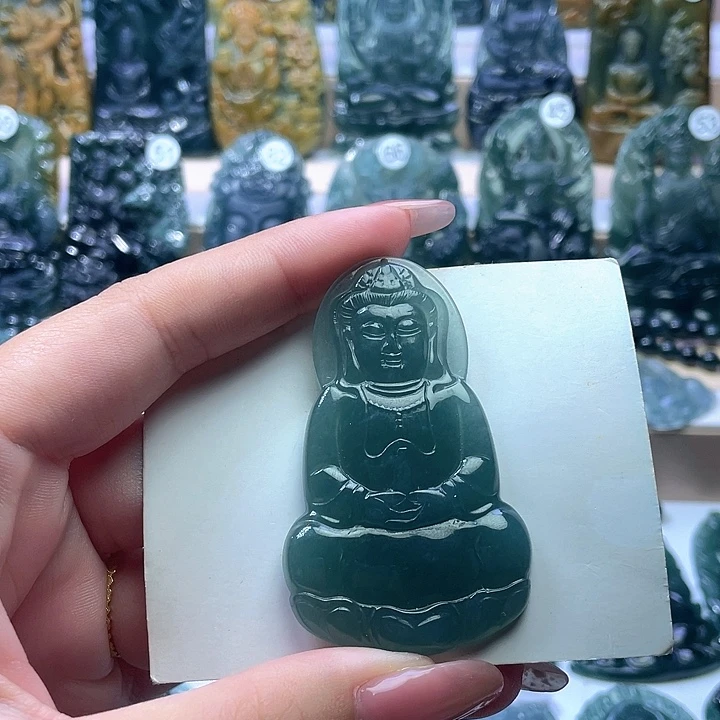 翡翠未镶嵌颈饰翡翠未镶嵌