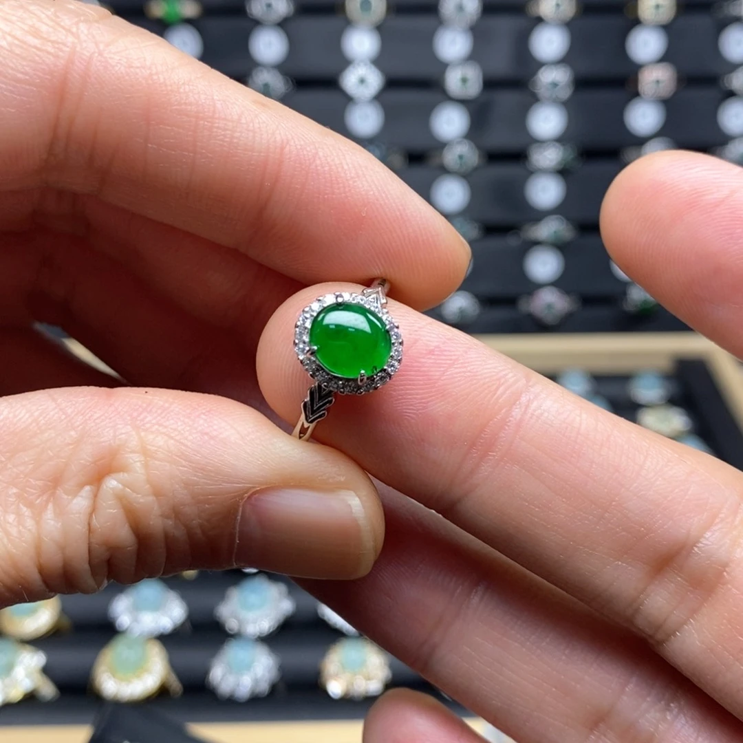 翡翠戒指银S925镶嵌苹果绿