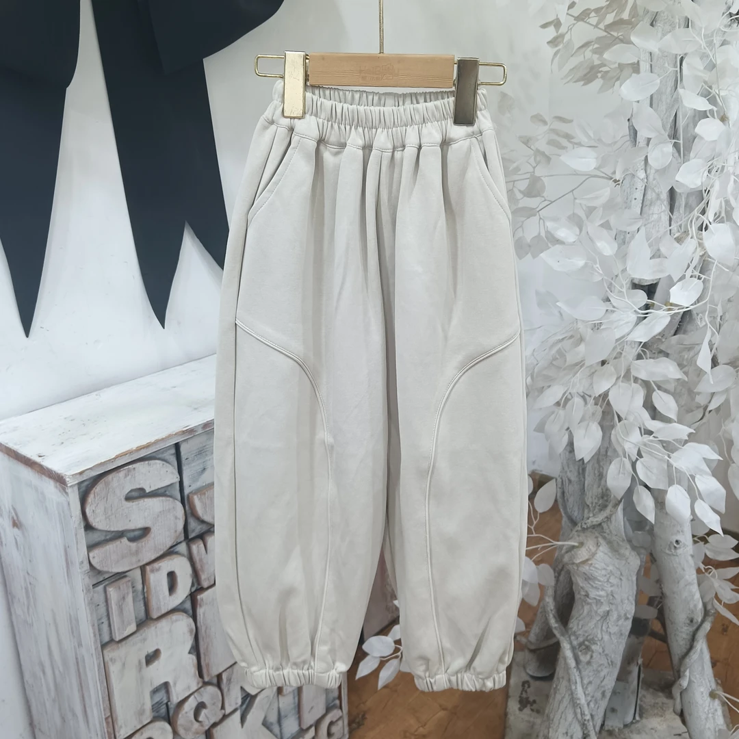 X193米色春秋休闲裤/喵可喵可