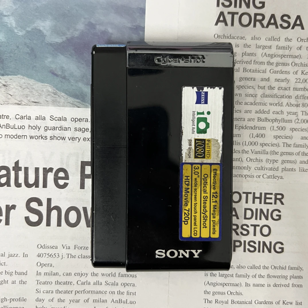 9新 Sony/索尼 T90 1210万像素 滑盖开机 全屏触摸 屏幕轻微压伤
