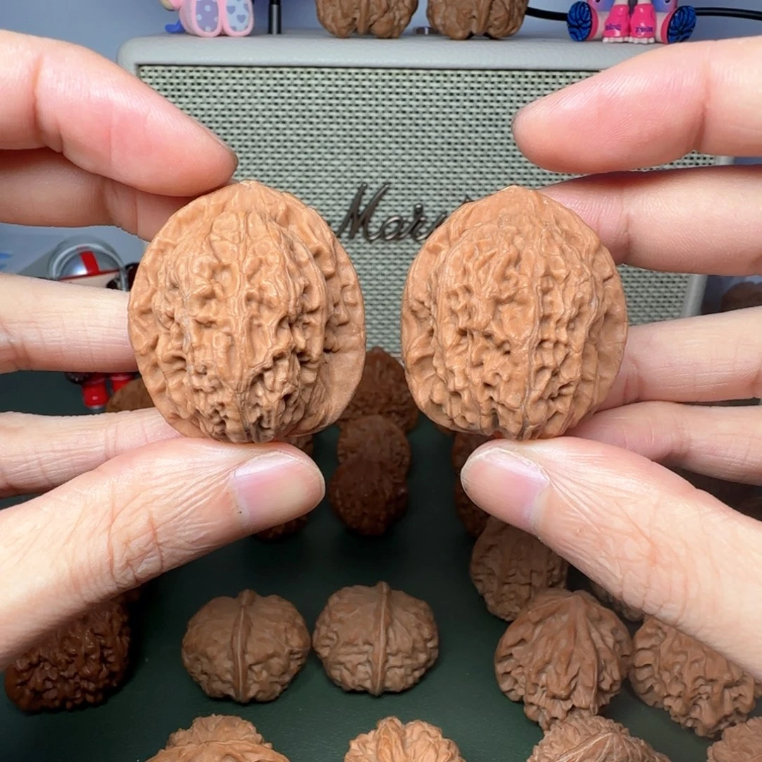 文玩核桃吊坠J红鸾鸡心35+