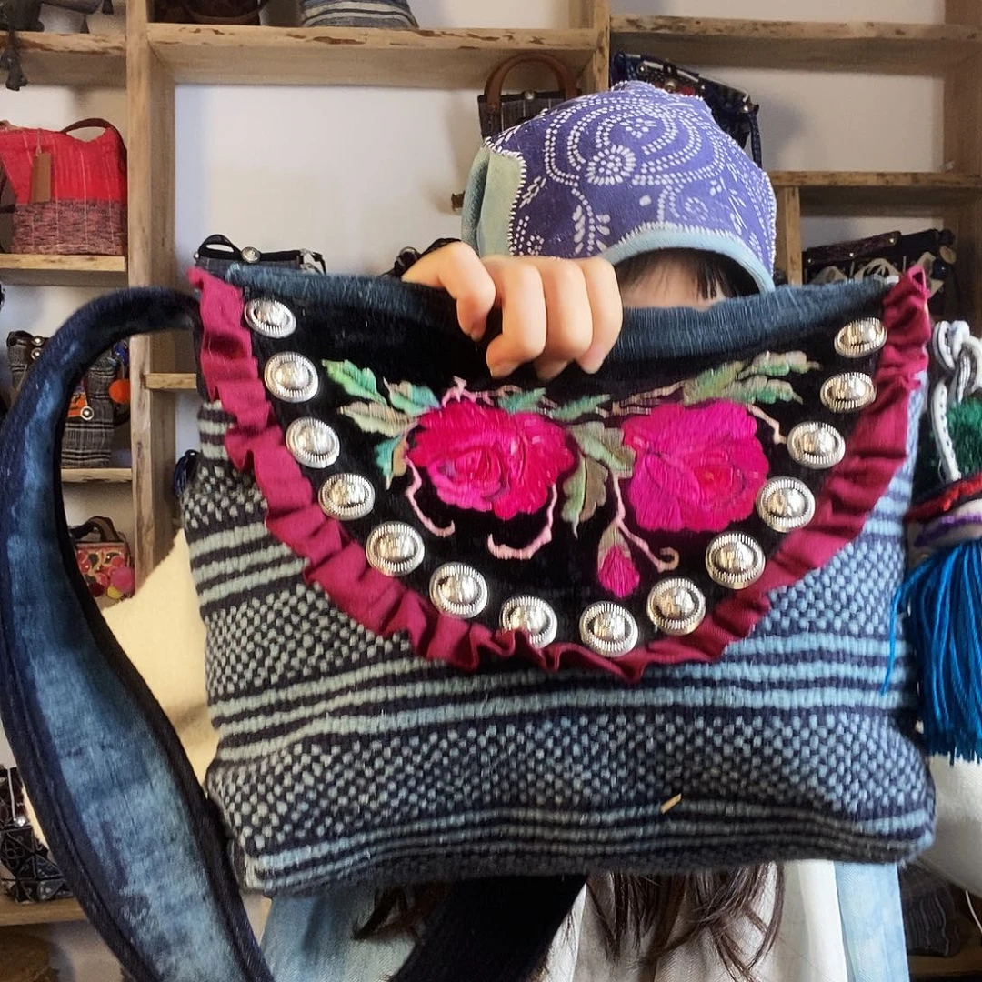 织绣织锦老绣包包