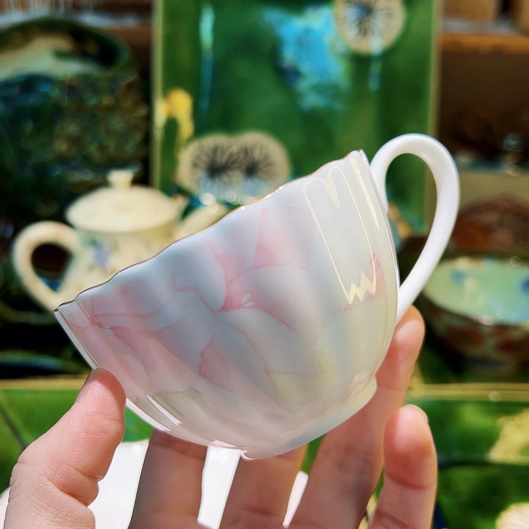 咖啡杯等物品中可加入其他食物