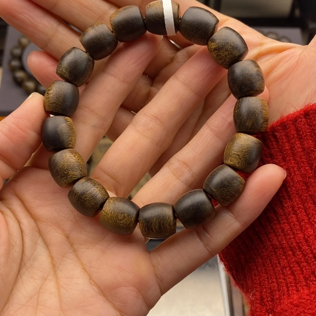 沉香手串小****粱越南芽庄白棋瘤疤