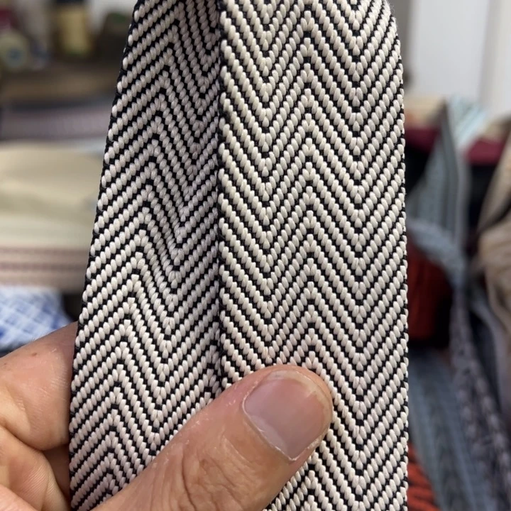 3.8宽肩带10元5米……