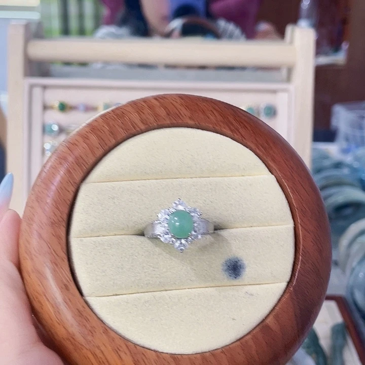 翡翠未镶嵌颈饰天然翡翠Ａ货