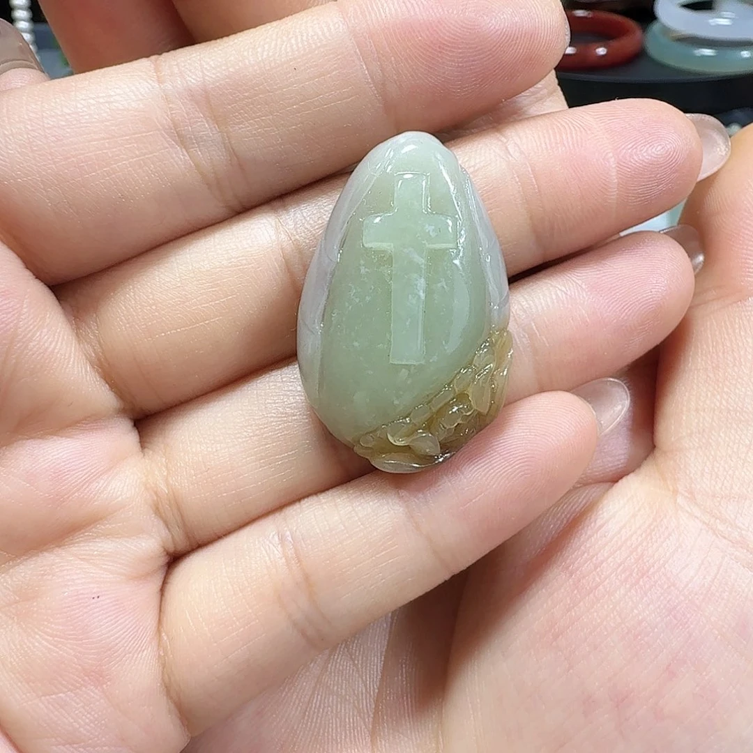 颈饰未镶嵌和田玉清货有瑕疵不退换