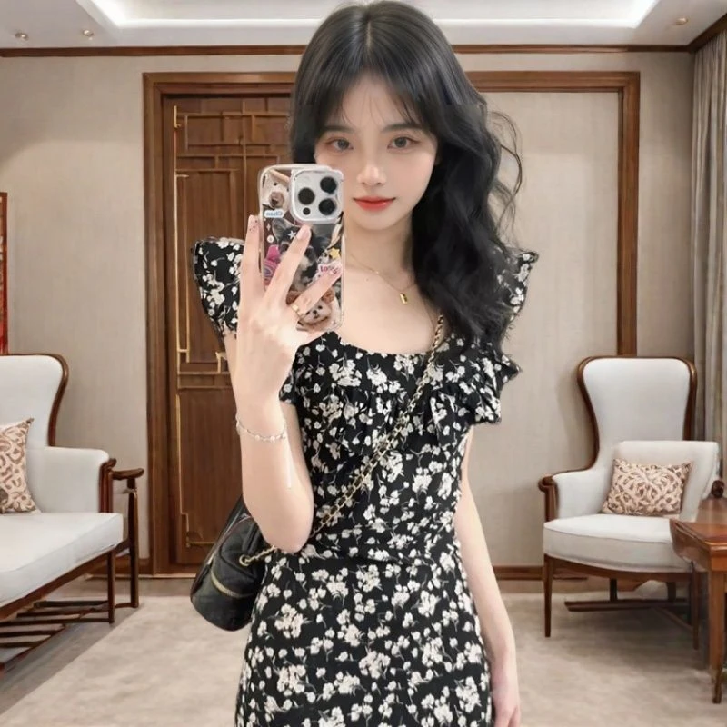 法式赫本黑色淑女碎花连衣裙夏季小飞袖新款气质收腰裙子长裙
