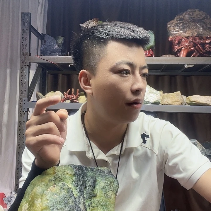 思***理蛇纹石玉未镶嵌珠宝奇石6