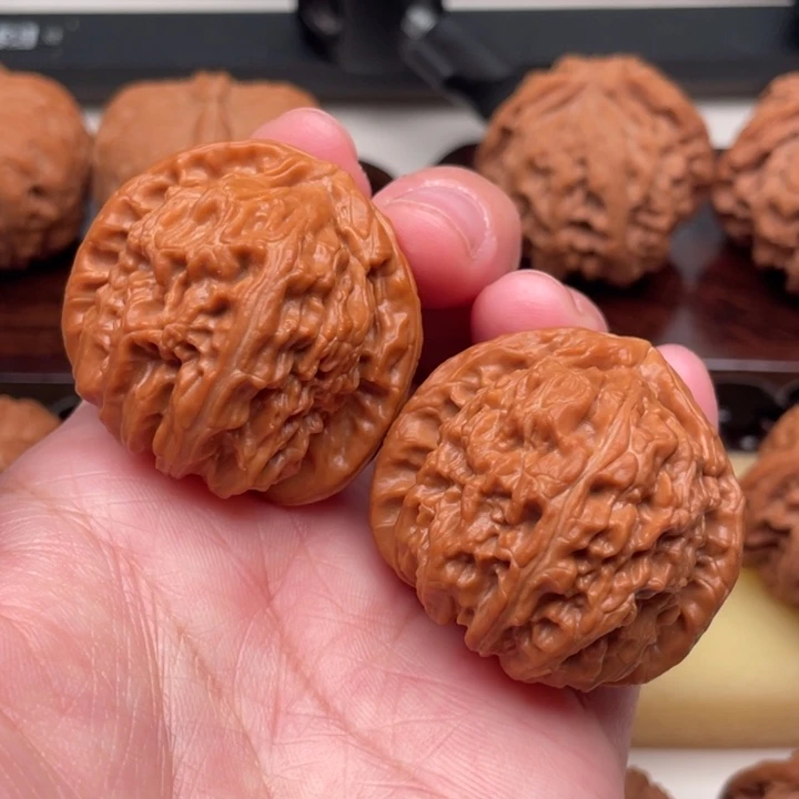 吊坠文玩核桃38三角白