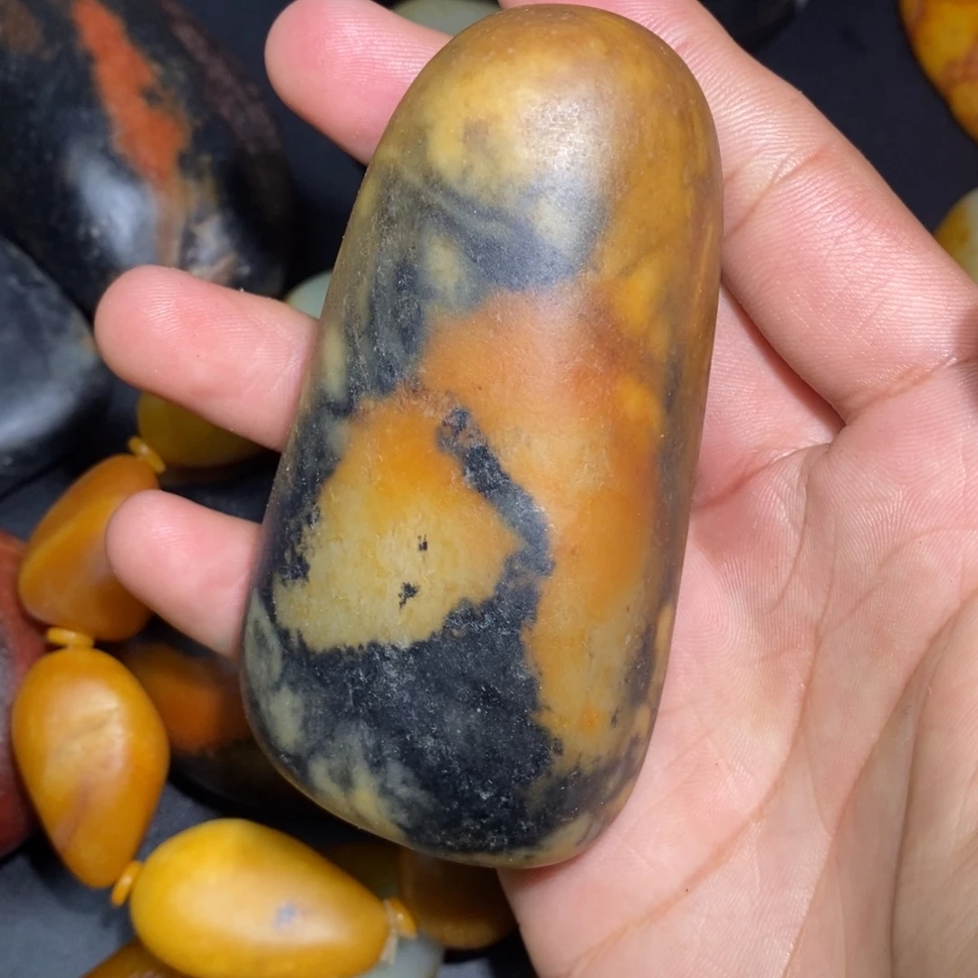 和田玉未镶嵌珠宝奇石