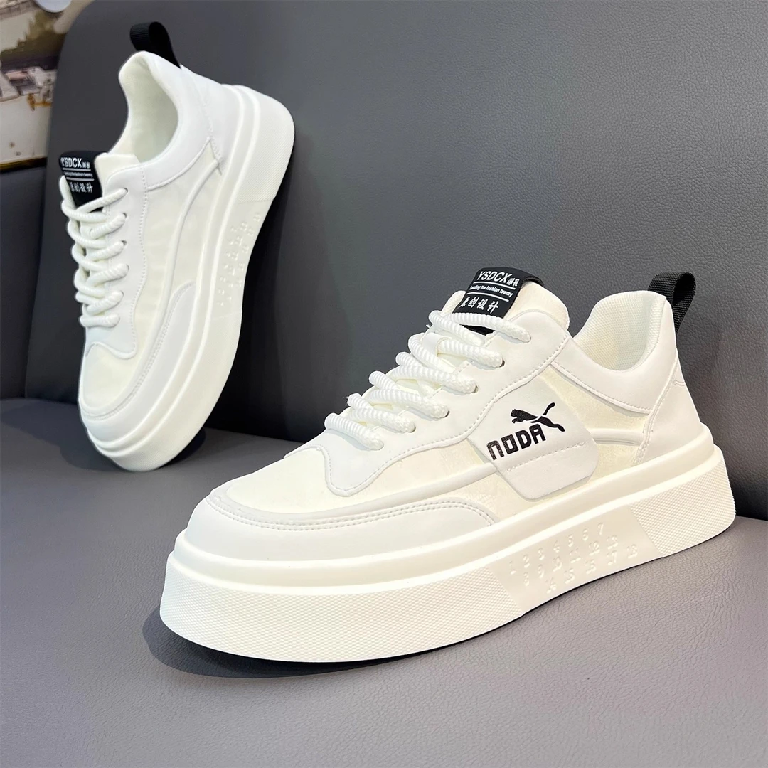 ICCLEK轻奢男鞋2025秋季新款透气运动板鞋轻便软底休闲鞋小白鞋男