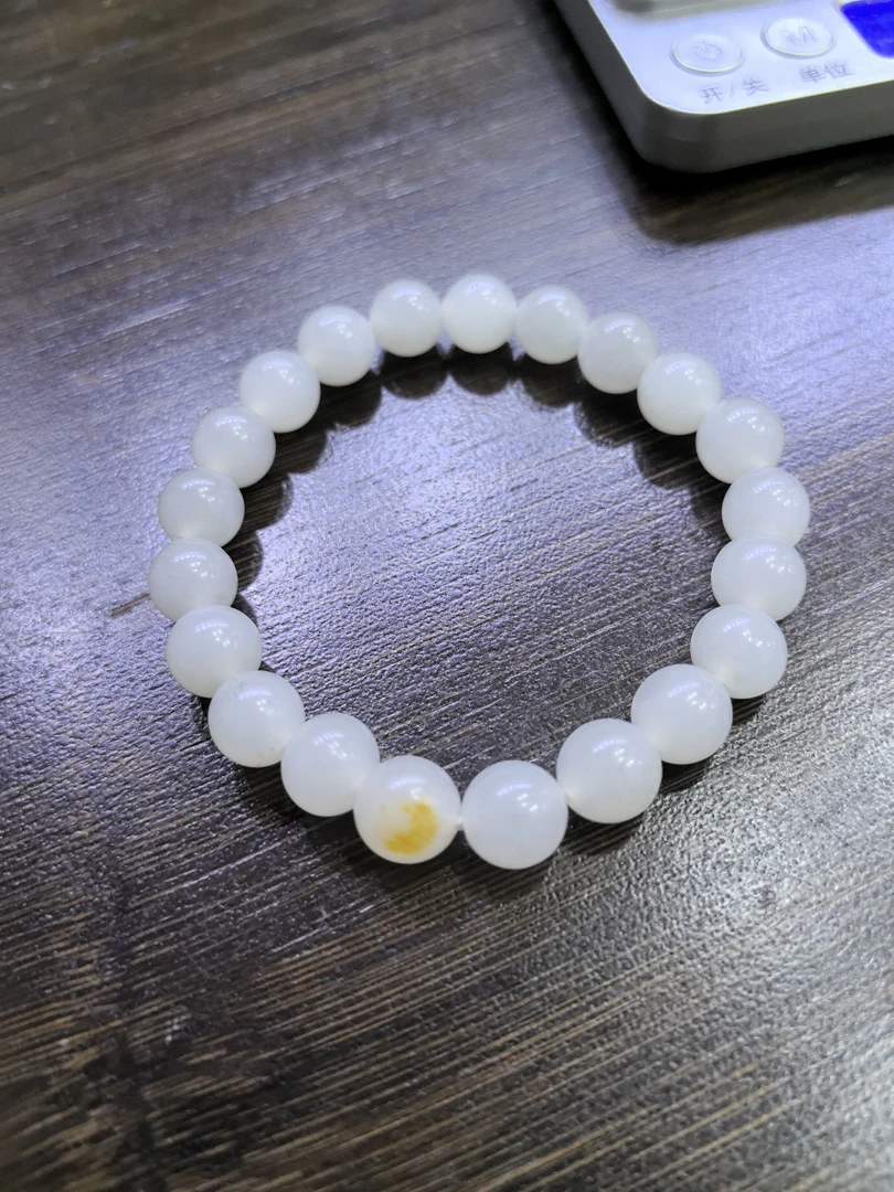 新疆天然和田玉卡9圆珠手串