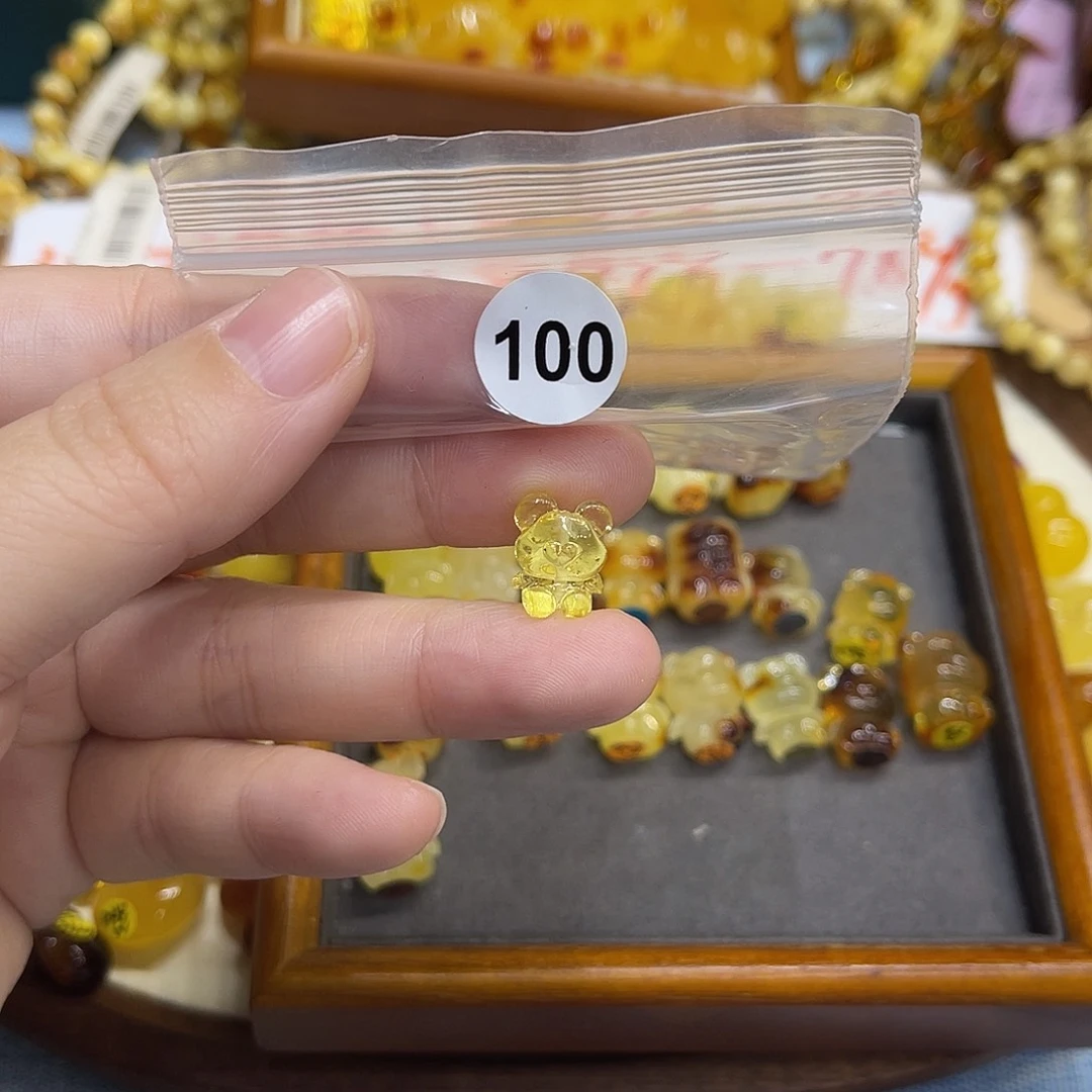 琥珀未镶嵌珠宝奇石