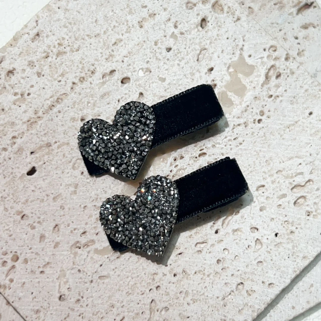 MY SISTERS韩饰砂糖满钻爱心丝绒鸭嘴夹一对L122902