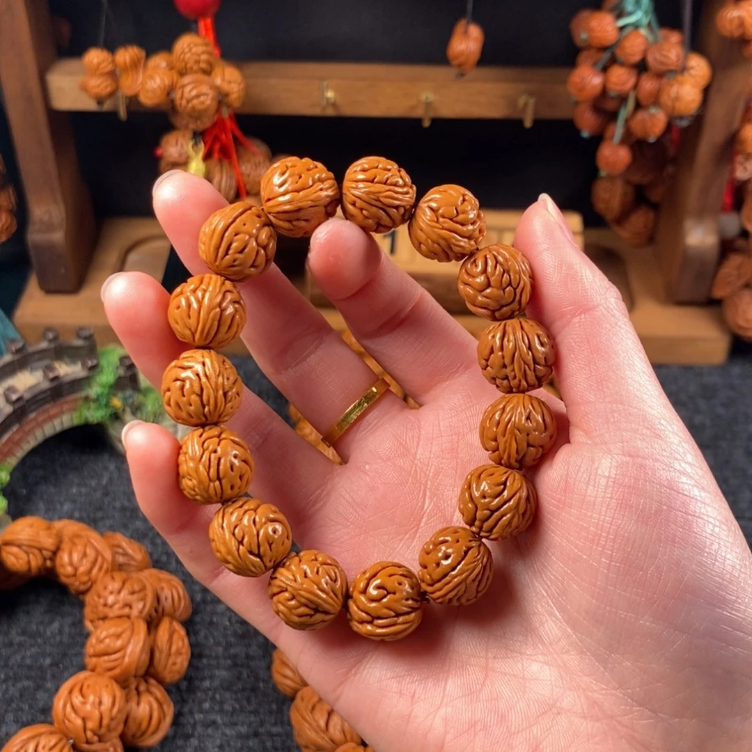 吊坠桃核鹿*12链接桃枭手串