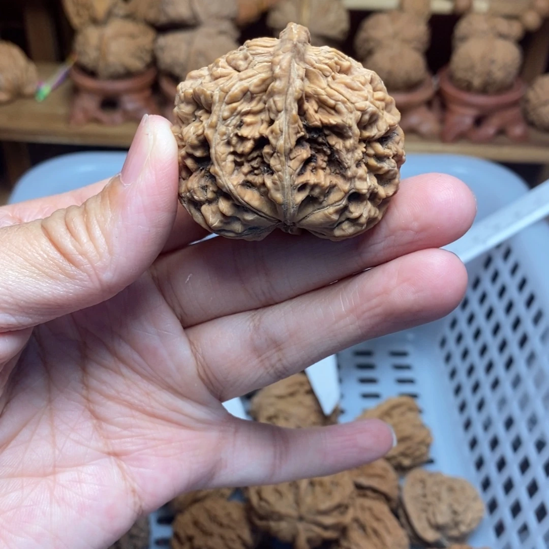 司***Y把件文玩核桃尺寸
