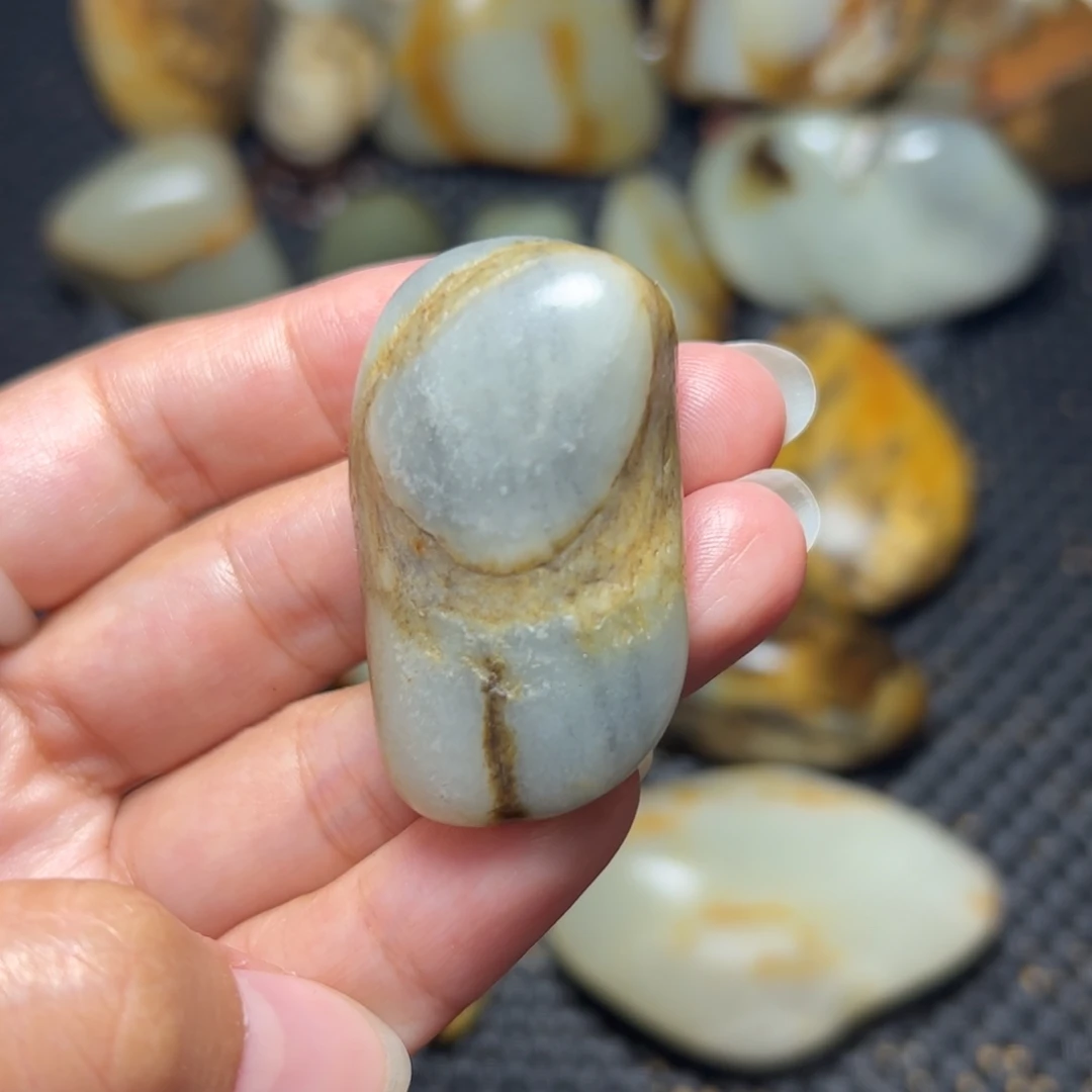 未镶嵌和田玉挂件A49